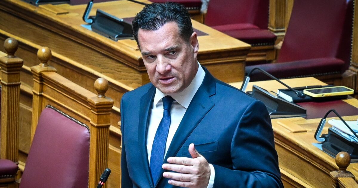 Άdonis-georgiadis-Αpanta-se-politefti