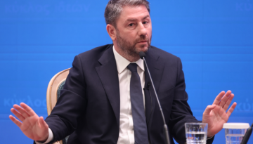Ανδρουλάκης: «Η ΝΔ πάει τη χώρα πίσω. Στις εκλογές πρέπει να πληρώσουν ακριβά το μάρμαρο»