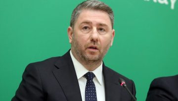 Ανδρουλάκης: «Μούφα δημοσιογράφος ο Κατακουζηνός που έβγαλε το δημοσίευμα για το Κτηματολόγιο»