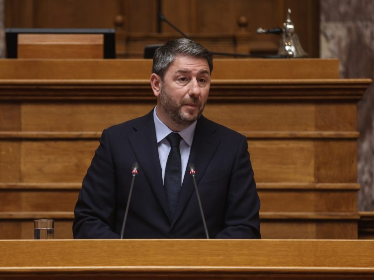 Ανδρουλάκης σε Δεμίρη: «Με εξωθείτε σε κάτι πρωτοφανές, να στραφώ νομικά κατά του Διοικητή της ΕΥΠ»