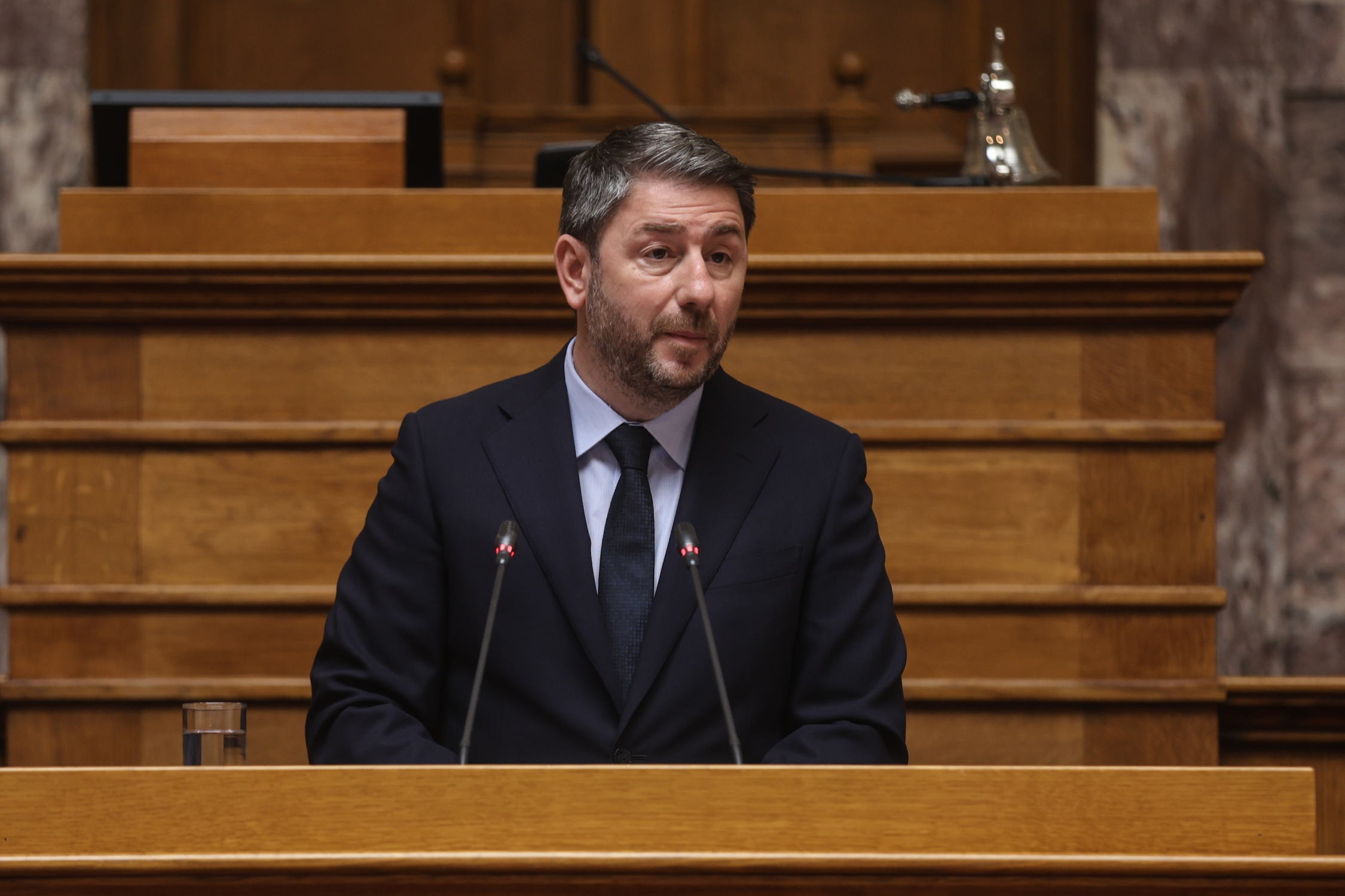 Αndroulakis-se-demiri-me-exothite