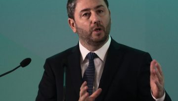 Ανδρουλάκης: «Ζητώ από τη νεολαία να μας εμπιστευθεί»