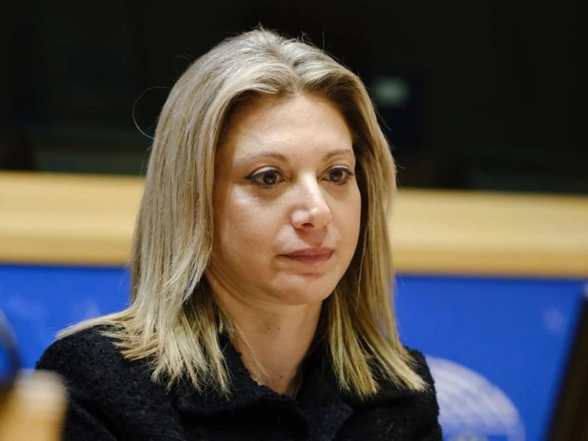 Αντίστροφη μέτρηση για το κόμμα της Μαρίας Καρυστιανού