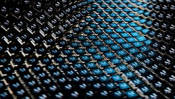 Απολύσεις από τη “φούσκα” των Big Tech – πρόσχημα η ΤΝ