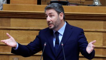 Ασκήσεις ισορροπίας μεταξύ ΝΔ και ΣΥΡΙΖΑ