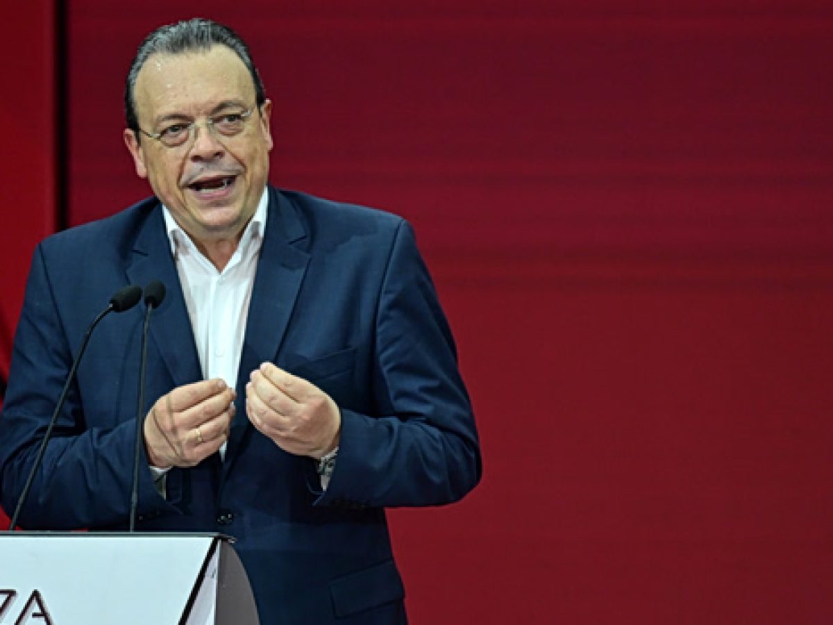 &Alpha;&kappa;&rho;&omicron;&beta;&alpha;&tau;&epsilon;ί &omicron; &Phi;ά&mu;&epsilon;&lambda;&lambda;&omicron;&sigmaf; &ndash; &laquo;&Mu;&epsilon;ί&zeta;&omicron;&nu; &gamma;&epsilon;&gamma;&omicron;&nu;ό&sigmaf; &eta; ί&delta;&rho;&upsilon;&sigma;&eta; &tau;&eta;&sigmaf; &Epsilon;&Lambda;&Alpha;&Sigma;, &sigma;&tau;&epsilon;&kappa;ό&mu;&alpha;&sigma;&tau;&epsilon; &delta;ί&pi;&lambda;&alpha;&raquo; &ndash; &Kappa;ό&nu;&tau;&rho;&alpha; &mu;&epsilon; &Pi;&alpha;&pi;&pi;ά &kappa;&alpha;&iota; &Pi;&omicron;&lambda;ά&kappa;&eta;