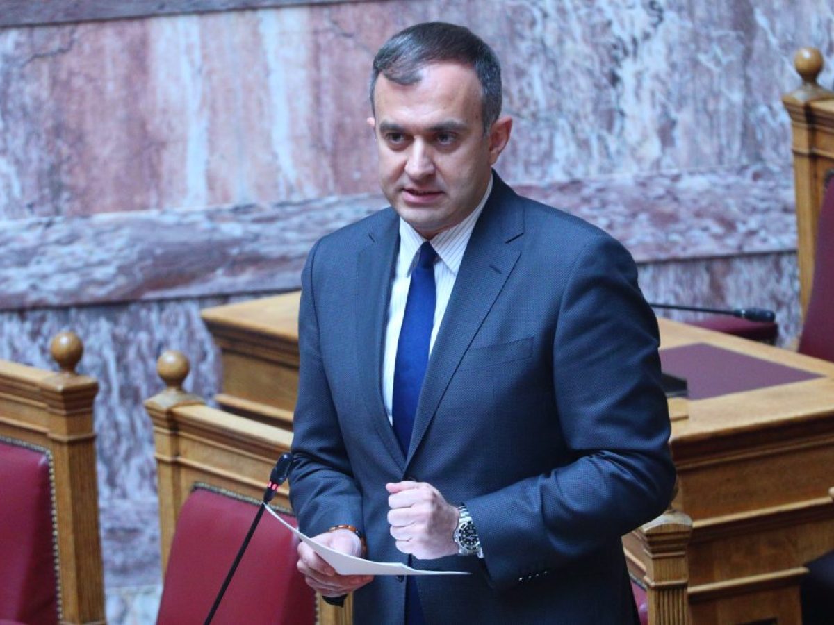 &Alpha;&nu;&alpha;&sigma;&chi;&eta;&mu;&alpha;&tau;&iota;&sigma;&mu;ό&sigmaf;: &Pi;&omicron;&iota;&omicron;&sigmaf; &epsilon;ί&nu;&alpha;&iota; &omicron; &Tau;ά&sigma;&omicron;&sigmaf; &Chi;&alpha;&tau;&zeta;&eta;&beta;&alpha;&sigma;&iota;&lambda;&epsilon;ί&omicron;&upsilon;, &nu;έ&omicron;&sigmaf; &upsilon;&phi;&upsilon;&pi;&omicron;&upsilon;&rho;&gamma;ό&sigmaf; &Epsilon;&xi;&omega;&tau;&epsilon;&rho;&iota;&kappa;ώ&nu;