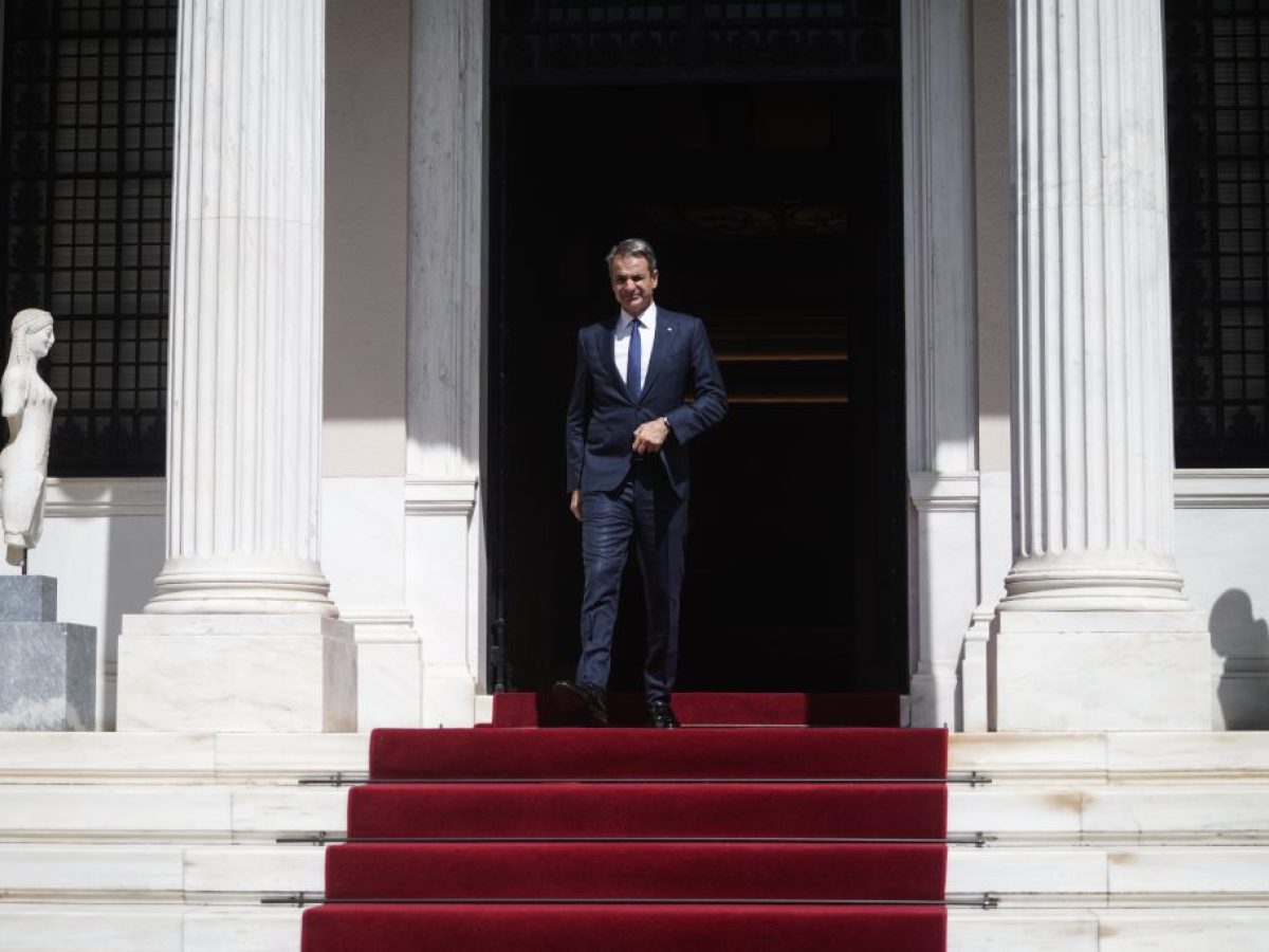 &Alpha;&nu;&alpha;&sigma;&chi;&eta;&mu;&alpha;&tau;&iota;&sigma;&mu;ό&sigmaf;: &Tau;&iota; &kappa;&rho;ύ&beta;&omicron;&upsilon;&nu; &omicron;&iota; &mu;ί&nu;&iota; &alpha;&lambda;&lambda;&alpha;&gamma;έ&sigmaf; &ndash; &Omicron; &pi;&alpha;&rho;ά&gamma;&omega;&nu; &Sigma;&alpha;&mu;&alpha;&rho;ά&sigmaf; &kappa;&alpha;&iota; &tau;&omicron; &alpha;&phi;ή&gamma;&eta;&mu;&alpha; &tau;&omicron;&upsilon; &Mu;&alpha;&xi;ί&mu;&omicron;&upsilon;