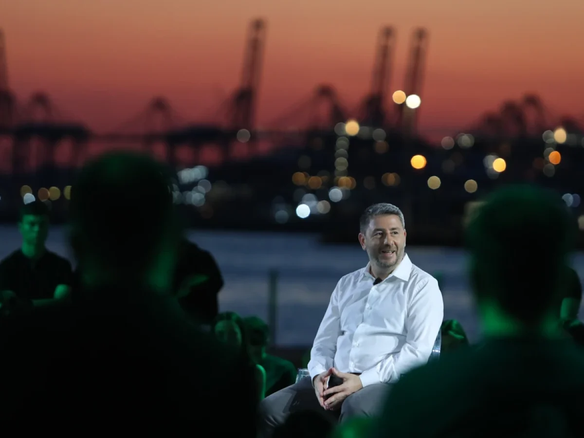 &Alpha;&nu;&delta;&rho;&omicron;&upsilon;&lambda;ά&kappa;&eta;&sigmaf;: &laquo;&Delta;&omega;&rho;ά&nu; &mu;&epsilon;&tau;&alpha;&kappa;ί&nu;&eta;&sigma;&eta; &mu;&epsilon; &tau;&alpha; &mu;έ&sigma;&alpha; &mu;&epsilon;&tau;&alpha;&phi;&omicron;&rho;ά&sigmaf; &gamma;&iota;&alpha; ό&lambda;&omicron;&upsilon;&sigmaf; &mu;έ&chi;&rho;&iota; 24 &epsilon;&tau;ώ&nu;&raquo;
