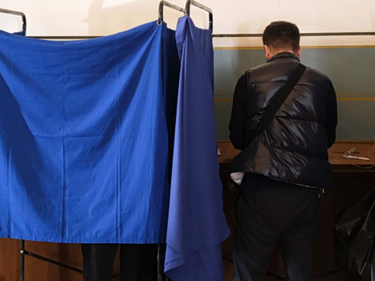 Κόντρα Τσουκαλά-Σδούκου για τον εκλογικό νόμο στις αυτοδιοικητικές εκλογές – «Είναι η Δημοκρατία ταλαιπωρία για τη ΝΔ;» | in.gr