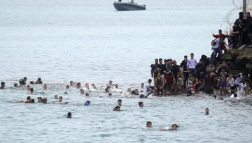Politico: Η Ελλάδα στην «εμπροσθοφυλακή» της ΕΕ για κέντρα επιστροφών σε Ρουάντα και Ουζμπεκιστάν | in.gr