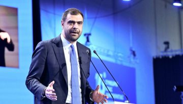 Μαρινάκης κατά Τσίπρα: «Να εξηγήσει πώς θα χρηματοδοτήσει τις προτάσεις του»