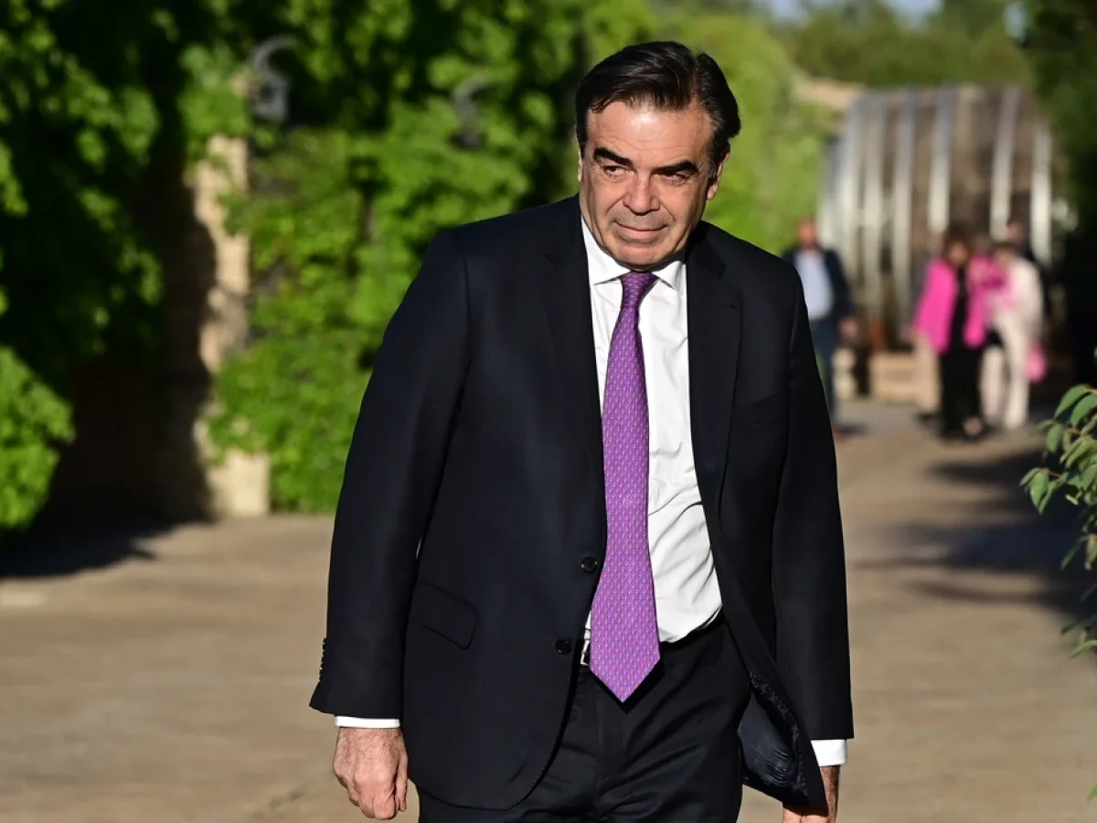 Ο Μαργαρίτης Σχοινάς και ο λάκκος με τα φίδια – ΤΟ ΒΗΜΑ