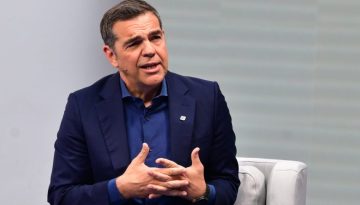 LIVE η συνέντευξη του Αλέξη Τσίπρα στον Αντώνη Σρόιτερ