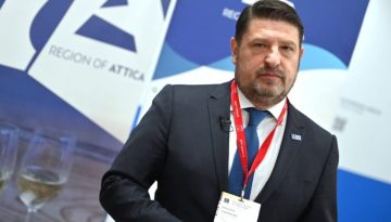 Νίκος Χαρδαλιάς: Άγνωστοι έγραψαν συνθήματα έξω από το σπίτι του – Ένταση για τα Προσφυγικά