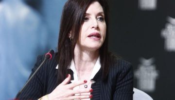 Email-gate: Η αλυσίδα ευθυνών χωρίς τέλος στη δίκη για τα emails των αποδήμων