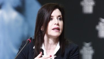 Email gate: Απολογήθηκαν η Αννα Μισέλ Ασημακοπούλου, ο πρώην ΓΓ Εσωτερικών και δυο «γαλάζια» στελέχη με αλληλοκαρφώματα  