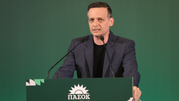 H Χαριλάου Τρικούπη διαψεύδει τα περί διαγραφής Δούκα – Τα στελέχη ακονίζουν τα μαχαίρια τους για το αυριανό Πολιτικό Συμ