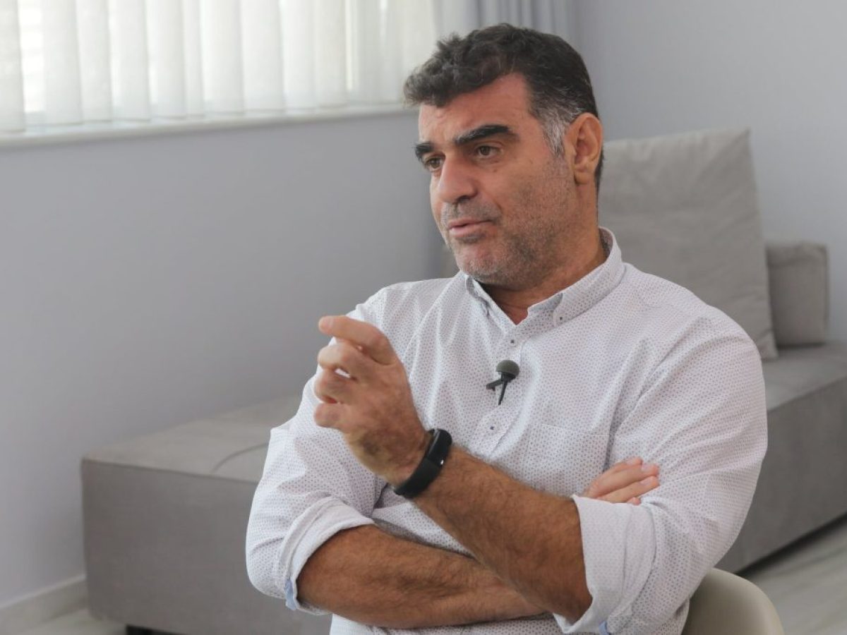 &Pi;&epsilon;&tau;&sigma;ό&kappa;&omicron;&mu;&mu;&alpha; &tau;&omicron;&upsilon; &Kappa;ώ&sigma;&tau;&alpha; &Beta;&alpha;&xi;&epsilon;&beta;ά&nu;&eta; &sigma;&epsilon; &Alpha;&lambda;έ&xi;&eta; &Tau;&sigma;ί&pi;&rho;&alpha;: &Epsilon;ί&nu;&alpha;&iota; &kappa;&rho;ί&mu;&alpha; &nu;&alpha; &nu;&omicron;&mu;&iota;&mu;&omicron;&pi;&omicron;&iota;&epsilon;ί έ&tau;&sigma;&iota; &tau;&omicron;&nu; &Mu;&eta;&tau;&sigma;&omicron;&tau;ά&kappa;&eta; &kappa;&alpha;&iota; &tau;&eta;&nu; &alpha;&nu;&tau;&iota;&theta;&epsilon;&sigma;&mu;&iota;&kappa;ή &lambda;&epsilon;&iota;&tau;&omicron;&upsilon;&rho;&gamma;ί&alpha; &tau;&omicron;&upsilon;