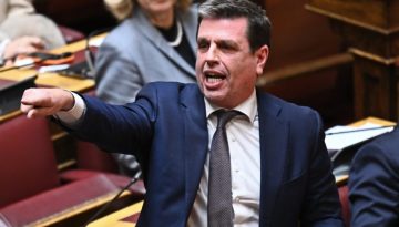 Το άγχος του Καιρίδη χτύπησε «κόκκινο» και την πλήρωσε ο… Δούκας