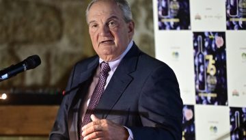 Γιατί το Μαξίμου «λυσσάει» με τον Κ. Καραμανλή