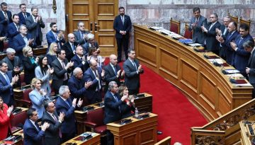 Γαλάζιο αντάρτικο προ των πυλών