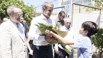 «Σας βλέπω όλους έτοιμους και έτοιμες»