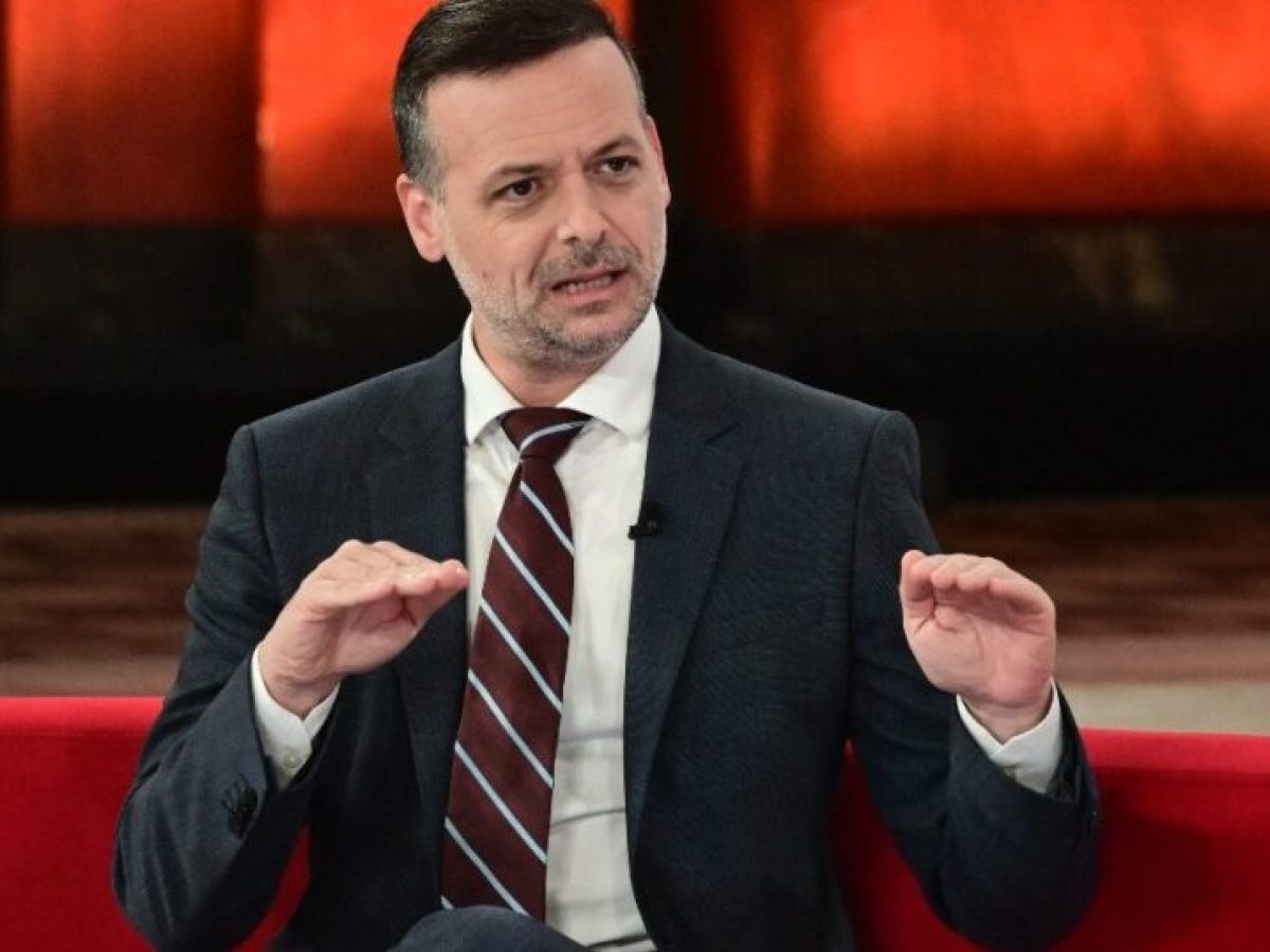 O Δούκας ανοίγει δίαυλο διαλόγου με τον Τσίπρα – «Να συνεργαστούμε για να φύγει ο Μητσοτάκης»