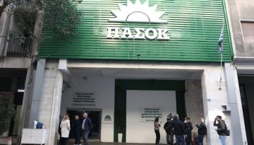 ΠΑΣΟΚ: Απορίες για τις δημοσκοπήσεις – Στρατηγική επίθεσης στο Κέντρο