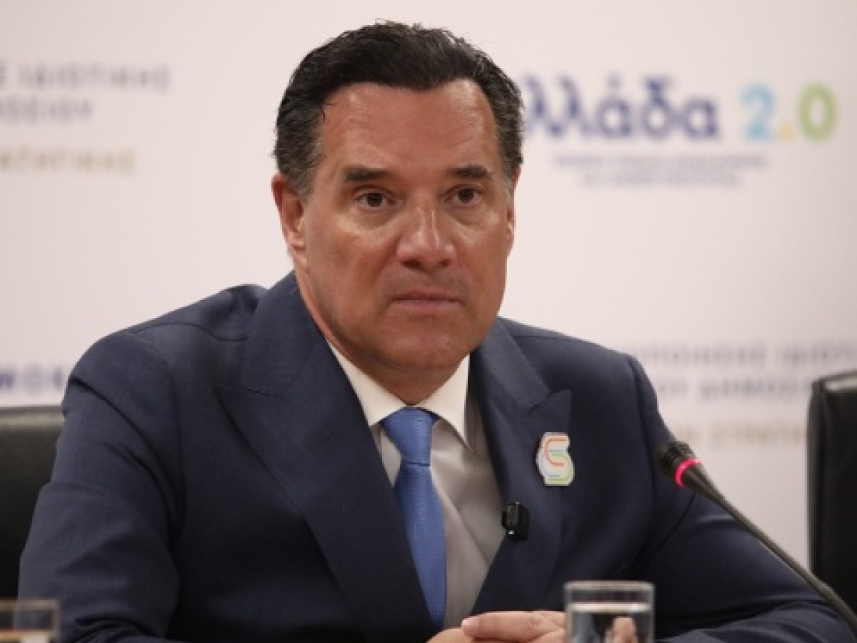 Γεωργιάδης κατά Καρχιμάκη για τα σεντόνια στο «Αττικόν»: Δεν υπάρχουν ελλείψεις, έγραψε ψέματα