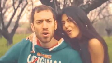 Αφροδίτη Λατινοπούλου: Όταν η πρόεδρος της “Φωνής Λογικής” πρωταγωνιστούσε σε βίντεο κλίπ γνωστού τραγουδιστή (Βίντεο)