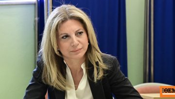 «Αλλάζει η ΕΛΠΙΔΑ, θα την καθαρίσω» λέει τώρα η Καρυστιανού μετά τις αποχωρήσεις και καταγγέλλει εκβιασμούς, αρχηγιλίκια και αγορές υποψηφίων