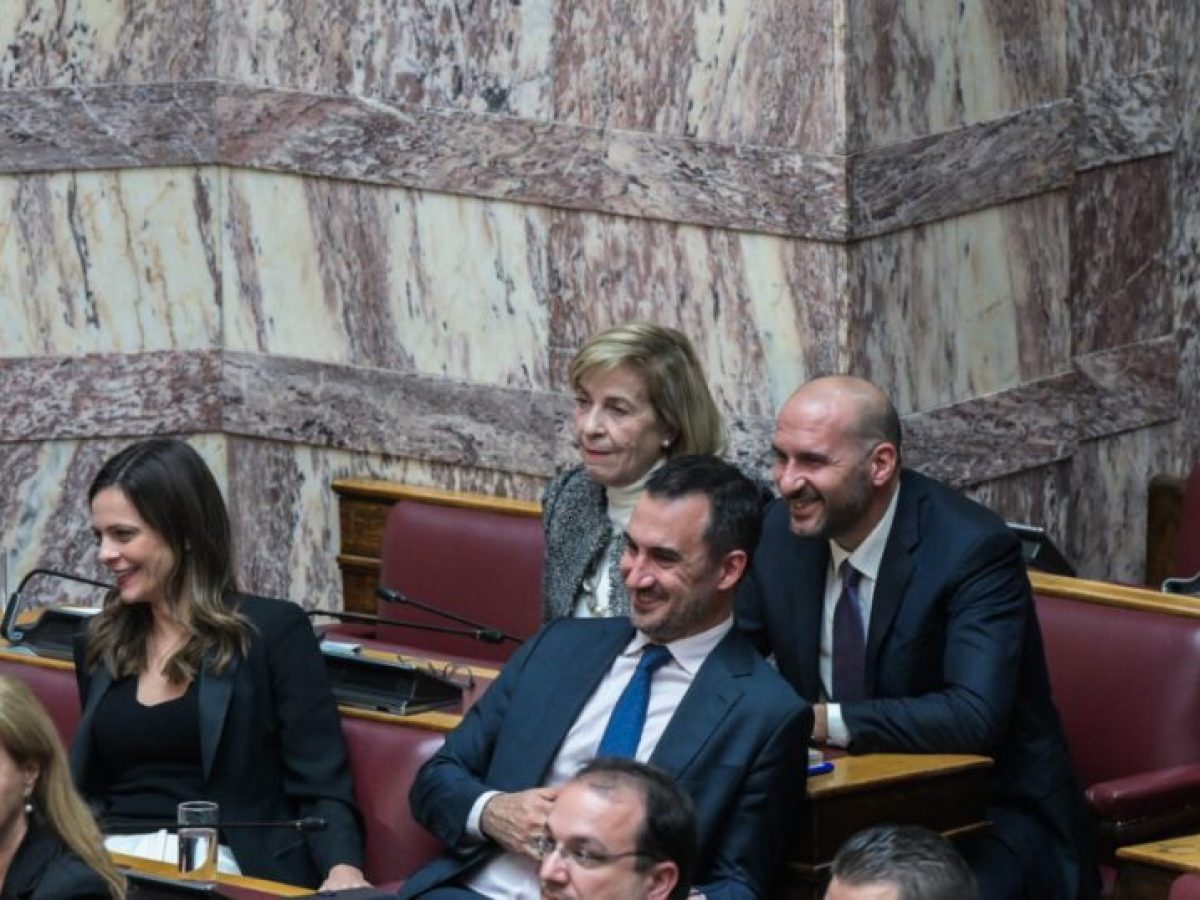 &Alpha;&upsilon;&lambda;&alpha;ί&alpha; &gamma;&iota;&alpha; &tau;&eta; &Nu;έ&alpha; &Alpha;&rho;&iota;&sigma;&tau;&epsilon;&rho;ά: &Delta;&iota;&alpha;&lambda;ύ&epsilon;&tau;&alpha;&iota; &eta; &Kappa;&Omicron; &mu;&epsilon; &tau;&eta;&nu; &alpha;&pi;&omicron;&chi;ώ&rho;&eta;&sigma;&eta; &tau;&omega;&nu; &Alpha;&chi;&tau;&sigma;&iota;ό&gamma;&lambda;&omicron;&upsilon;, &Chi;&alpha;&rho;ί&tau;&sigma;&eta;, &Tau;&zeta;&alpha;&nu;&alpha;&kappa;ό&pi;&omicron;&upsilon;&lambda;&omicron;&upsilon;, &Eta;&lambda;&iota;ό&pi;&omicron;&upsilon;&lambda;&omicron;&upsilon; &kappa;&alpha;&iota; ά&lambda;&lambda;&omega;&nu;