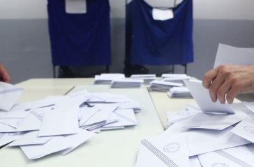 dimoskopisi-Interview-protia-gia-ti
