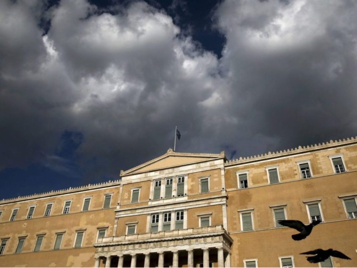 Δημοσκόπηση Metron Analysis: Σταθερά πρώτη η ΝΔ – Πώς αλλάζουν τις πολιτικές ισορροπίες Τσίπρας και Καρυστιανού