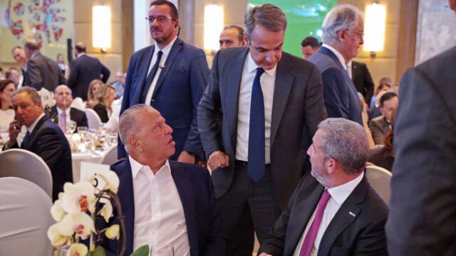 divi-sizitisi-mitsotaki-sto-trapezi