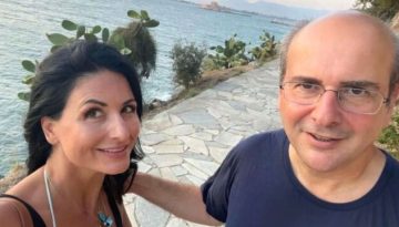 Κωστής Χατζηδάκης: Η τρυφερή ανάρτηση για τη γιορτή της συζύγου του – “Χρόνια Πολλά στην Πόπη τη δική μου