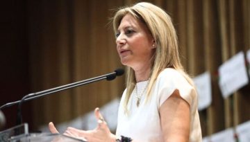 Μαρία Καρυστιανού κατά Αλέξη Τσίπρα: “Είναι ξαναζεσταμένο φαγητό, δεν μπορούμε να συνεργαστούμε”