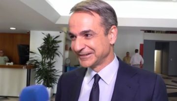 “Ντρίμπλα” Μητσοτάκη για το Ολυμπιακός – Παναθηναϊκός: “Άλλαξα το πρόγραμμά μου, αυτό το ματς δ