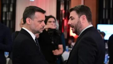ΠΑΣΟΚ: “Καζάνι που βράζει” για δημοσκοπήσεις, Τσίπρα και δηλώσεις Δούκα – Στα όριά τους βουλευτές κα