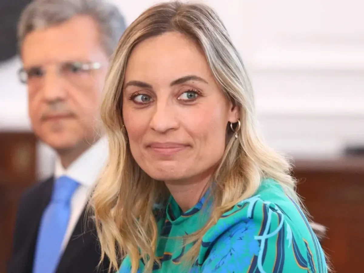 ΑΠΟΚΑΛΥΨΗ-ΣΟΚ & ΦΡΙΚΗ: ΣΚΗΝΟΘΕΤΗΣ ΠΟΡΝΟ Η…ΕΥΡΩΒΟΥΛΕΥΤΗΣ της ΝΔ ΕΛΕΟΝΩΡΑ ΜΕΛΕΤΗ;;;!!! – Η ΒΟΥΛΗ ΕΓΙΝΕ ΠΡΑΓΜ