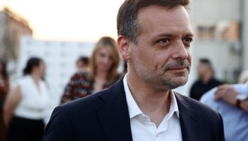 Δούκας: Ιστορική η απόφαση για το δάνειο των 75 εκατ. ευρώ για τα σχολεία