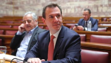 Αίτημα του ΠΑΣΟΚ για κλήση στην Επιτροπή Θεσμών και Διαφάνειας του Ταλ Ντίλιαν και του Γρηγόρη Δημητριάδη