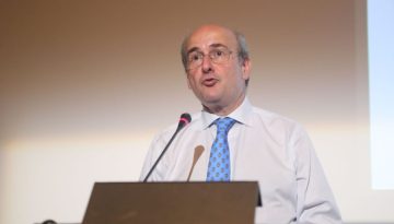 Χατζηδάκης: Προχωράμε μπροστά με ασφάλεια, δεν παίζουμε με την πατρίδα μας