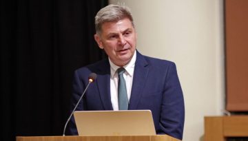 Φαραντούρης: Ποια σοβαρά προβλήματα εντοπίζει η Κομισιόν για Ελλάδα και οι λύσεις στο πρόγραμμα του ΠΑΣΟΚ