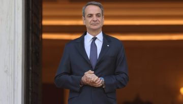 Γιατί επισπεύθηκε τελικά ο ανασχηματισμός – Η απόφαση για Μαρινάκη, το κίνητρο Μητσοτάκη