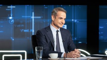 Η επική ατάκα Μητσοτάκη για τις τρεις ήττες του Τσίπρα: Εσάς αν σας έπαιρναν τρεις φορές το δίπλωμα θα μπορούσατε να οδηγ