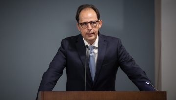 Οι συχνές επισκέψεις του Θ. Βαρβιτσιώτη στο Μάξιμου και οι εκλογές