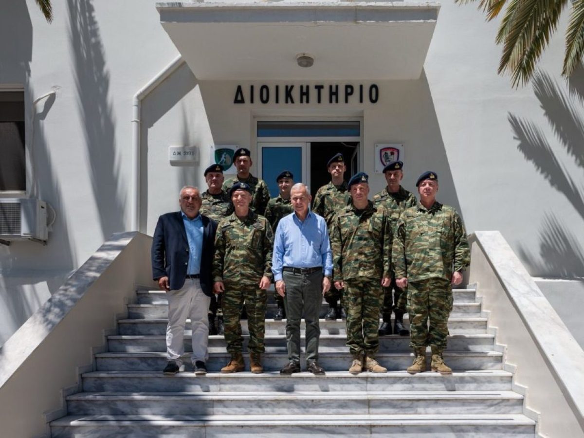 &Upsilon;&Phi;&Epsilon;&Theta;&Alpha; &Delta;&alpha;&beta;ά&kappa;&eta;&sigmaf; &alpha;&pi;ό &tau;&omicron; 700 &Sigma;E: &laquo;&Pi;&omicron;&lambda;ύ&tau;&iota;&mu;&eta; &pi;&alpha;&rho;&alpha;&kappa;&alpha;&tau;&alpha;&theta;ή&kappa;&eta; &eta; &tau;&epsilon;&chi;&nu;&omicron;&gamma;&nu;&omega;&sigma;ί&alpha; &tau;&omicron;&upsilon; &pi;&rho;&omicron;&sigma;&omega;&pi;&iota;&kappa;&omicron;ύ&raquo;