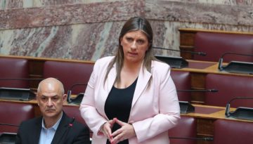 Κωνσταντοπούλου κατά Τσίπρα: «Δυόμιση χρόνια ήταν τουρίστας στη Βουλή»